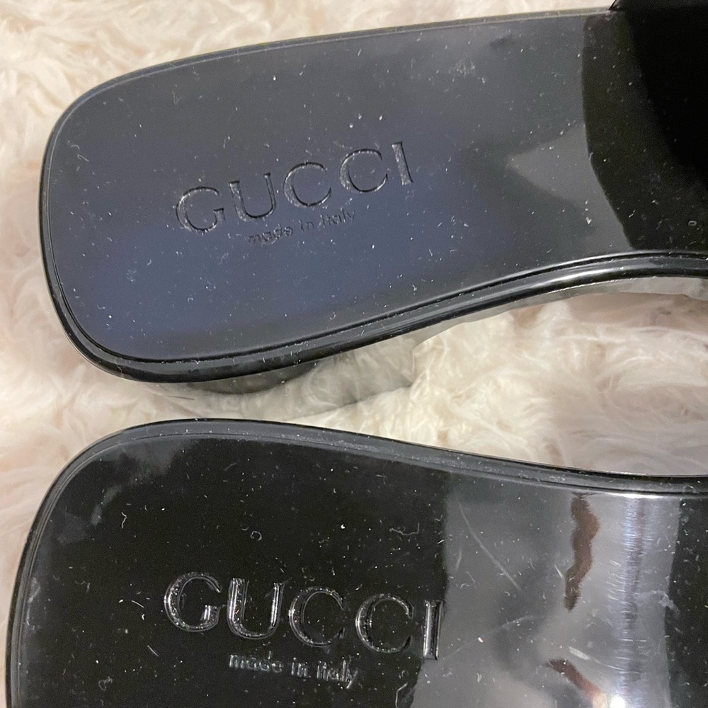 Gucci Rubber Logo Platform Slide Sandal - Picture 5 of 5